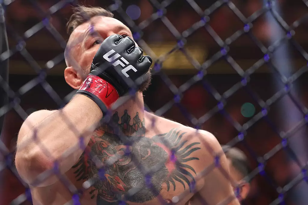 VIDEO EXCLUSIV Conor McGregor a rezistat doar 63 de secunde la revenirea în ring! Cum s-a încheiat meciul cu Max Holloway